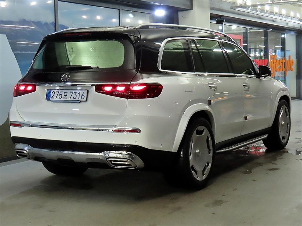 Mercedes Benz GLS Class - Vista 4