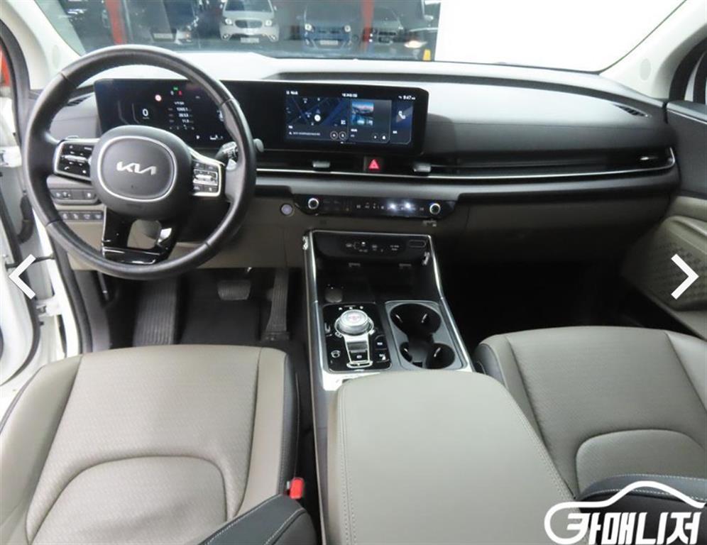 KIA Carnival - Vista 5