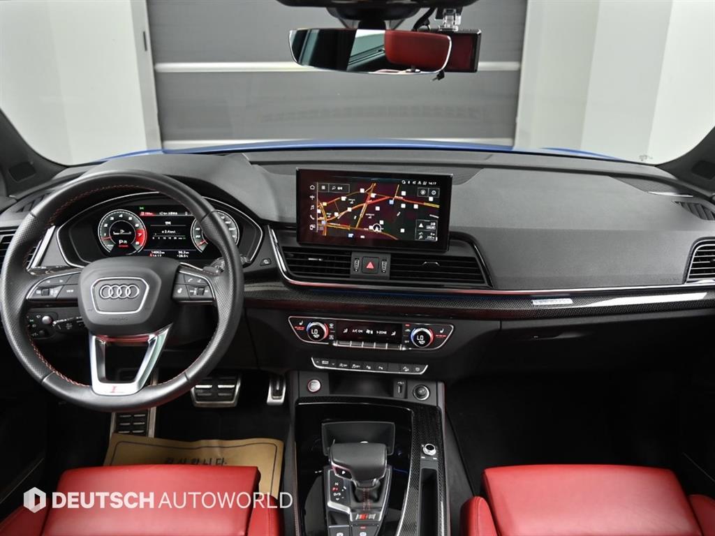 Audi SQ5 - Vista 7
