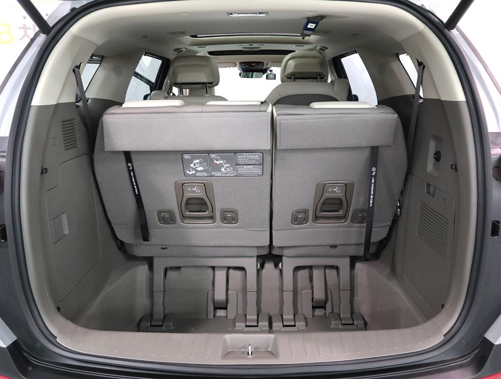 KIA Carnival 2026 Gris - Importación desde Corea - HF Imports Iquique - Foto 16