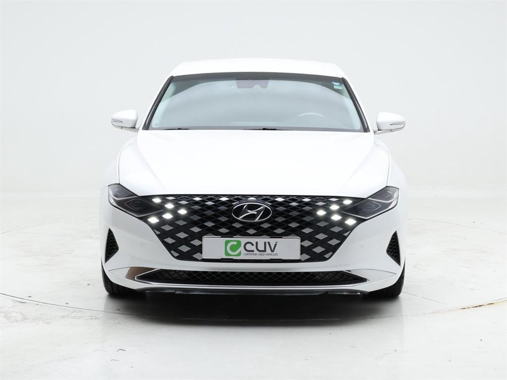 HYUNDAI Grandeur - Vista 2