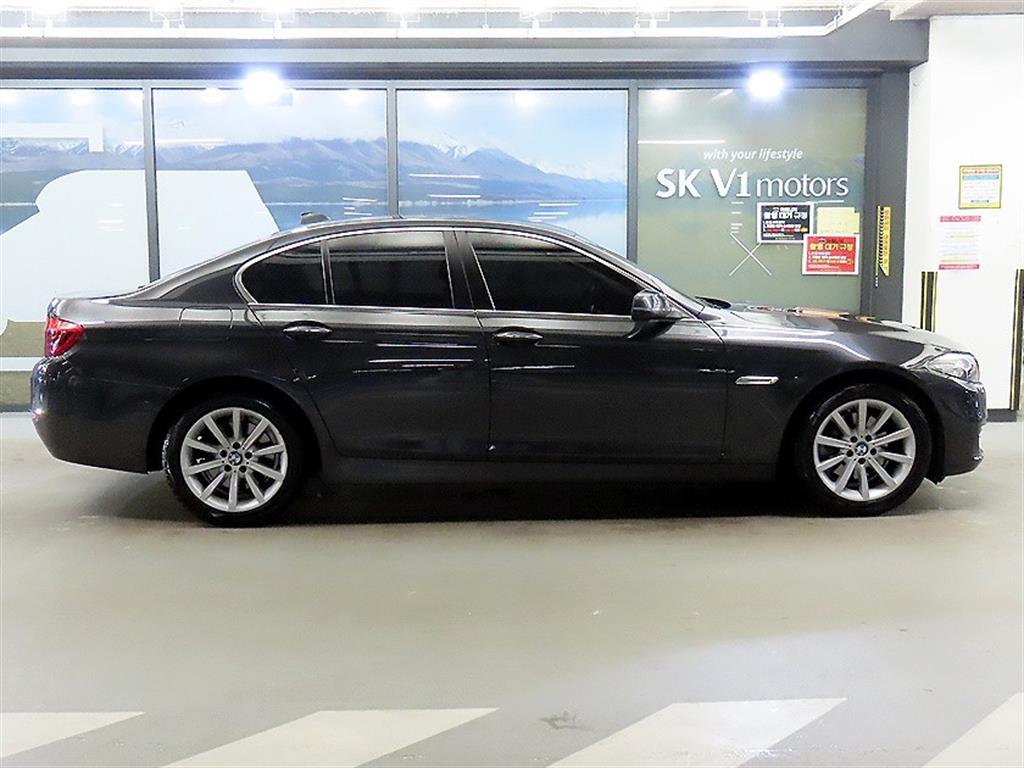 BMW 5 Series - Vista 3