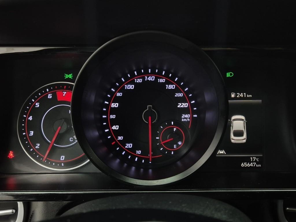HYUNDAI Avante - Vista 6