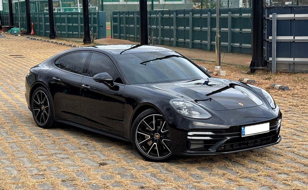 Porsche Panamera - Vista 5