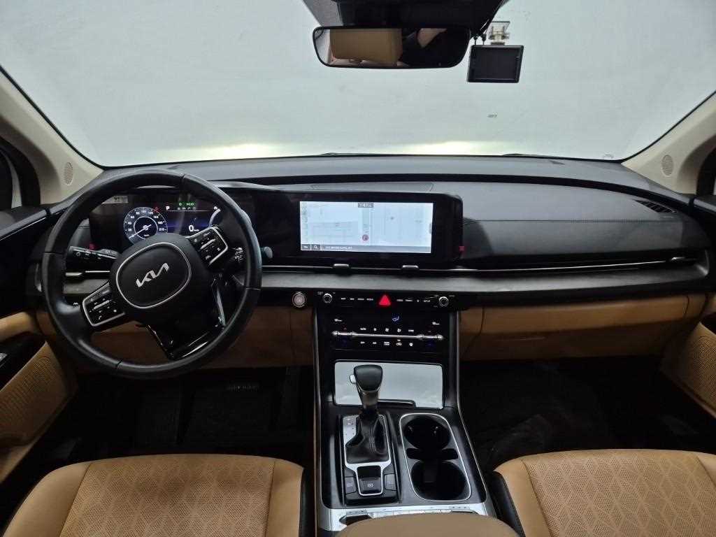 KIA Carnival - Vista 7