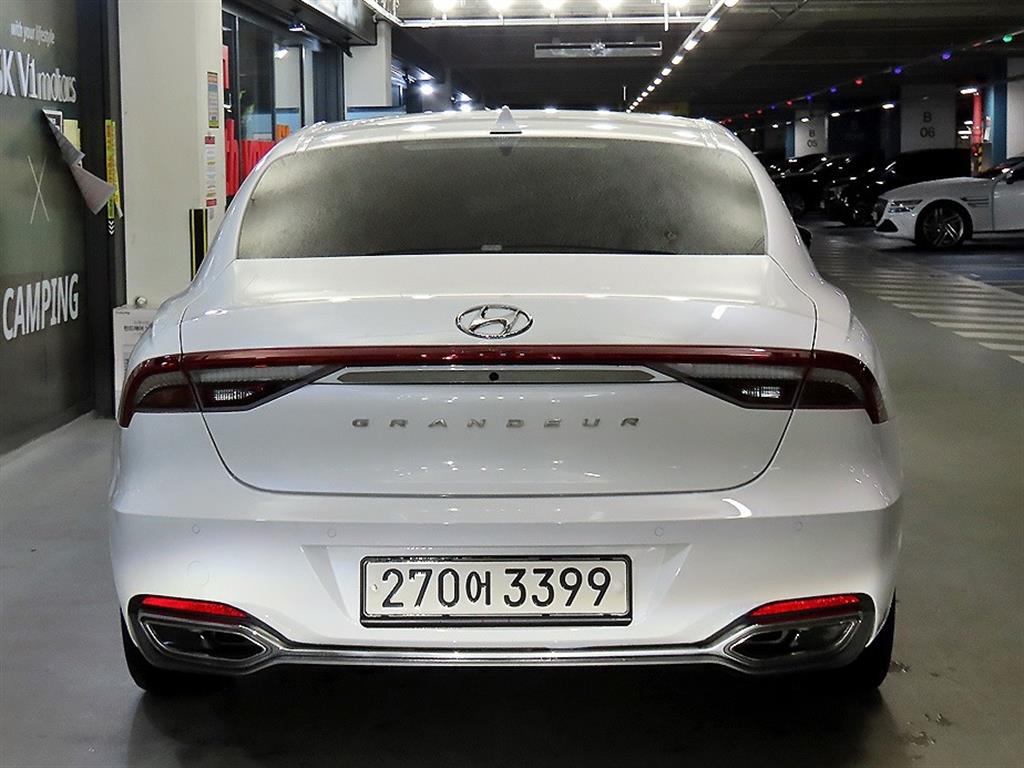HYUNDAI Grandeur - Vista 5