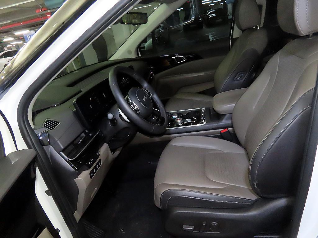 KIA Carnival - Vista 6