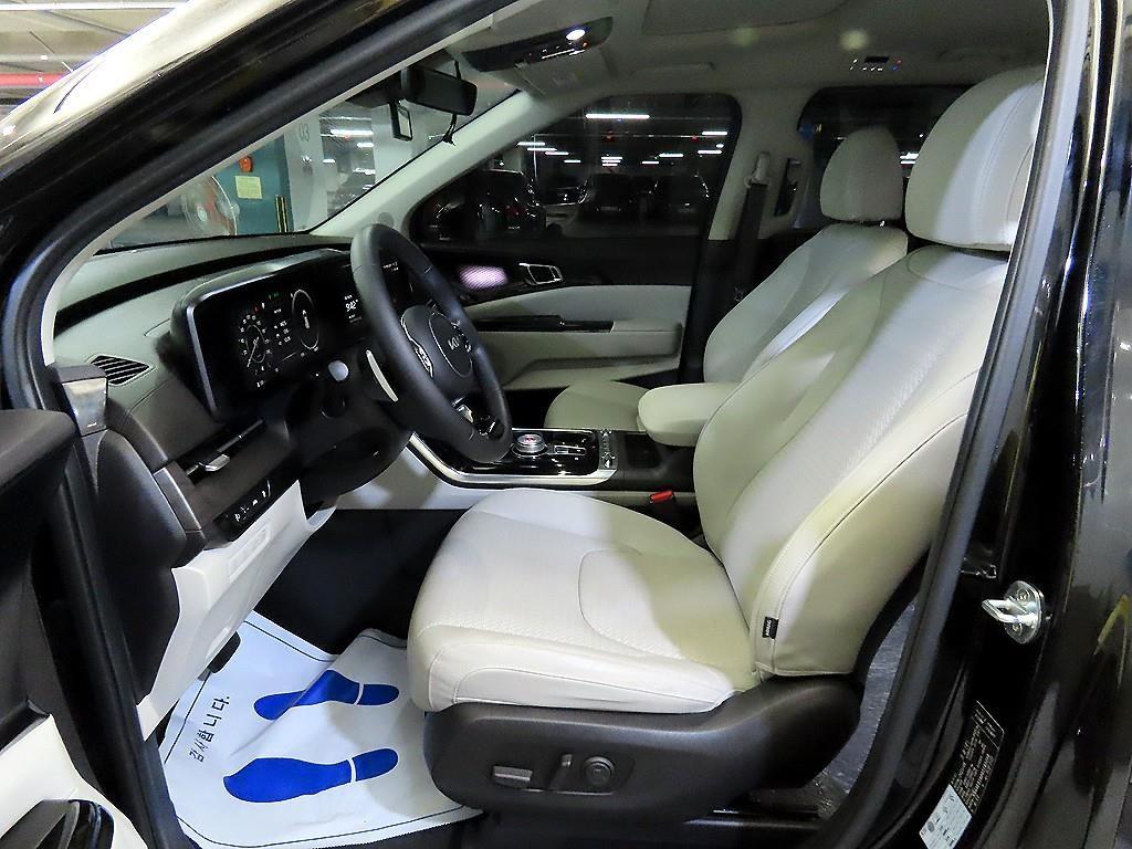 KIA Carnival - Vista 6