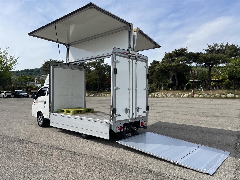 Small Truck Top_Wingbody Powergate - Vista 12