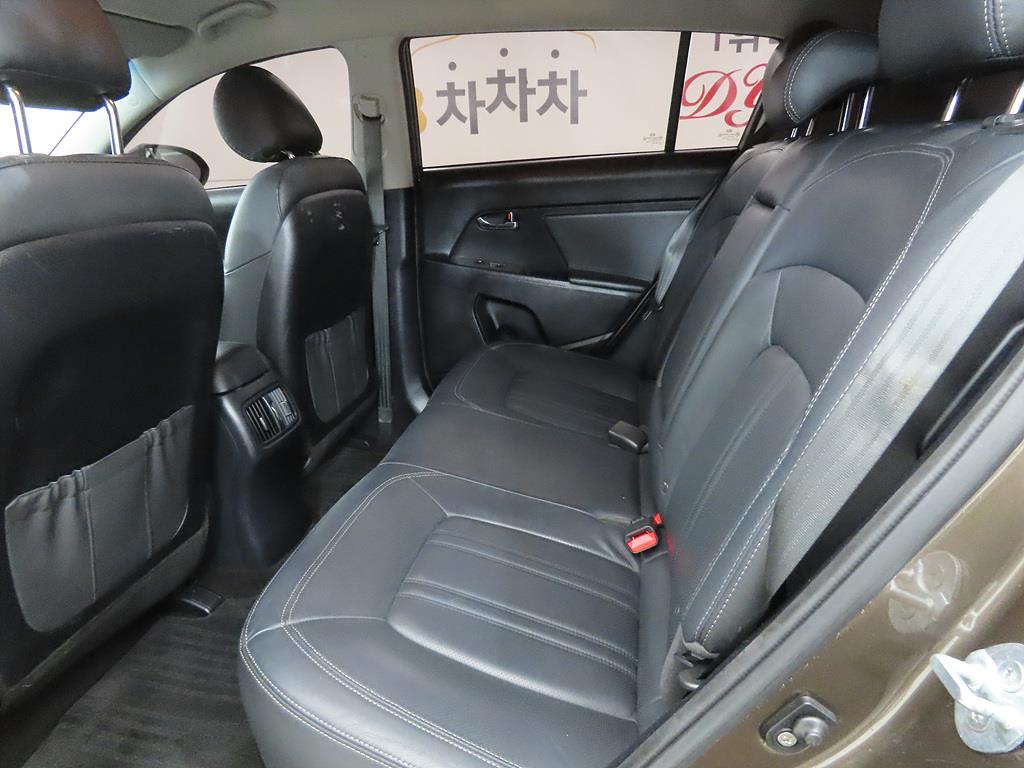 KIA Sportage - Vista 6