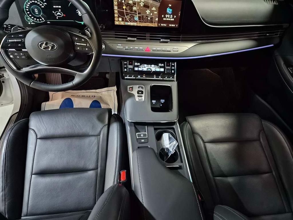 HYUNDAI Grandeur - Vista 10