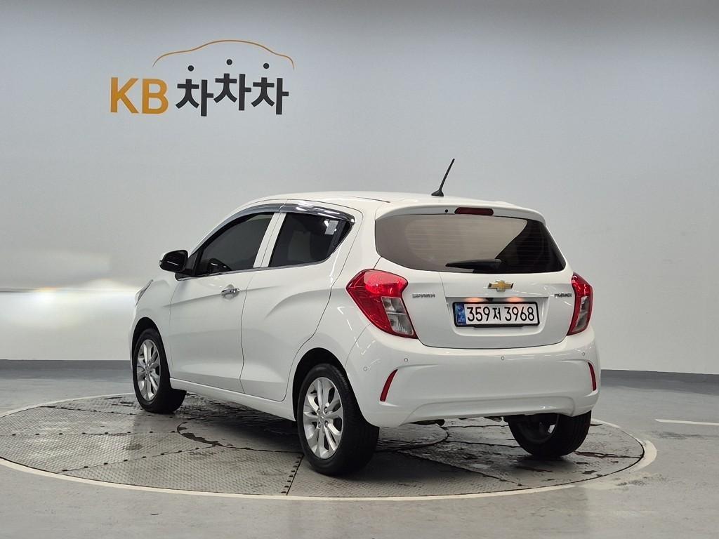 Chevrolet Spark - Vista 2
