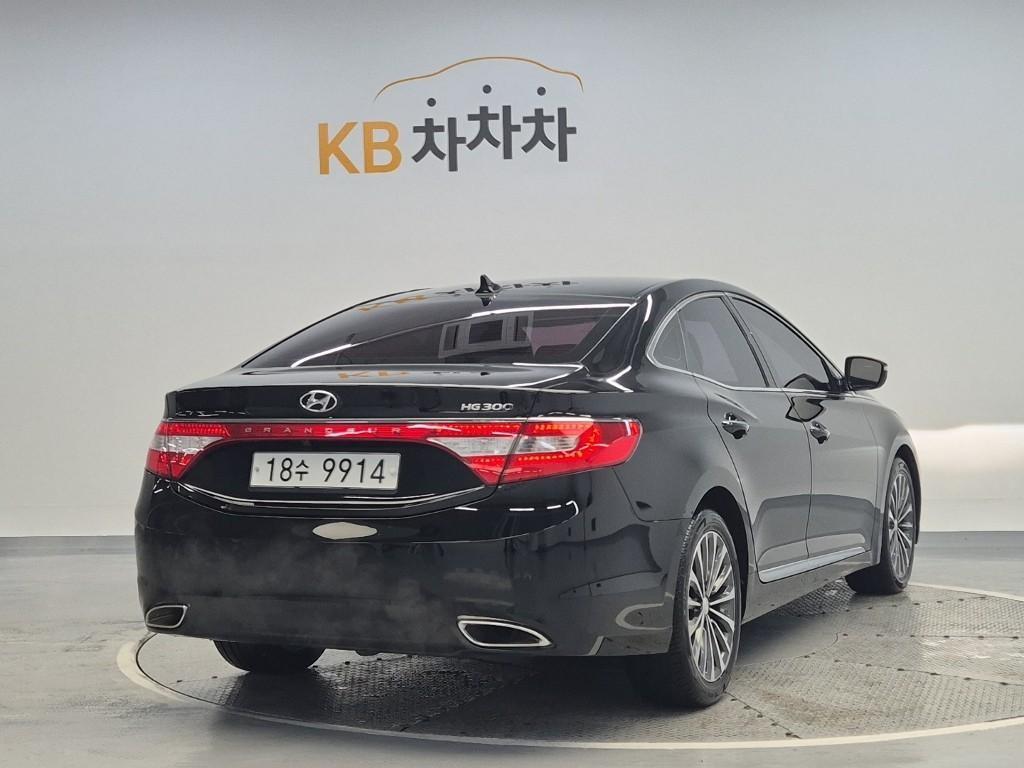 HYUNDAI Grandeur - Vista 3