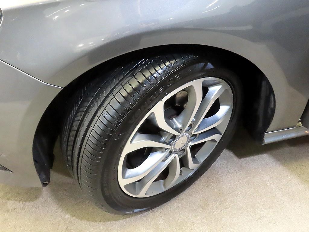 Mercedes Benz A Class 2014 Gris - Importación desde Corea - HF Imports Iquique - Foto 20