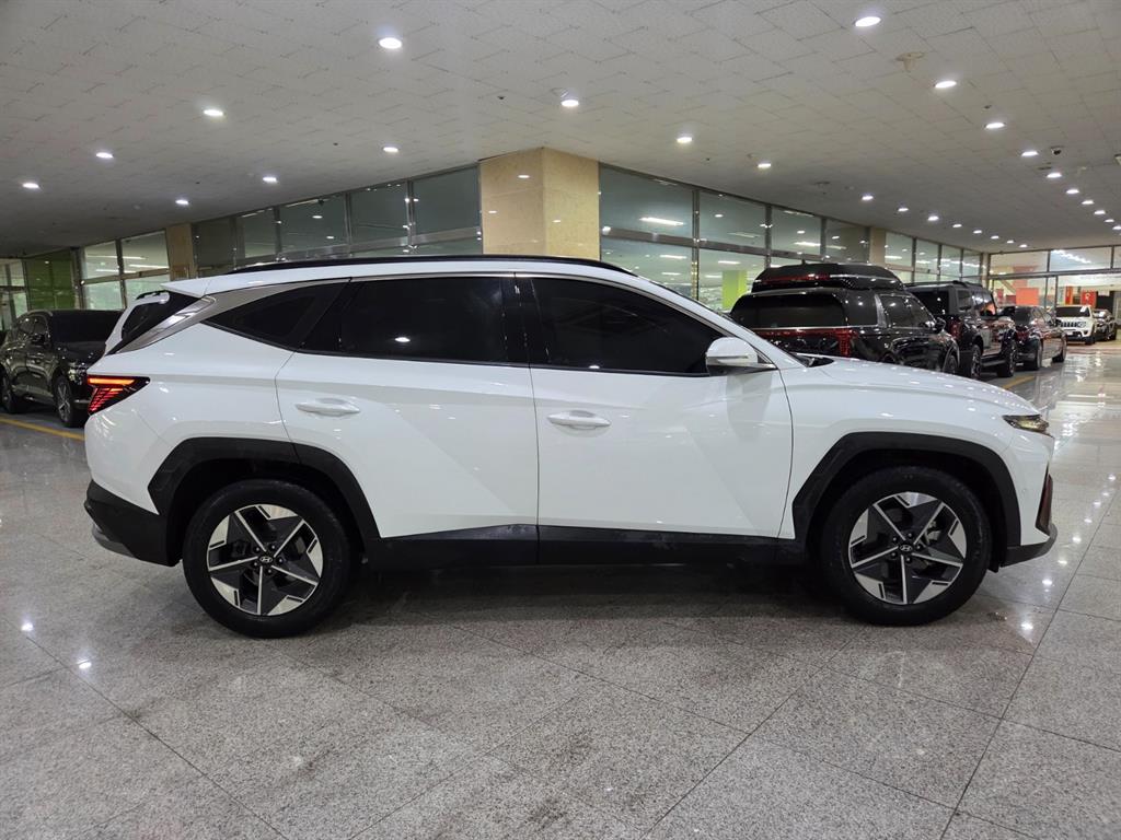 HYUNDAI Tucson - Vista 5