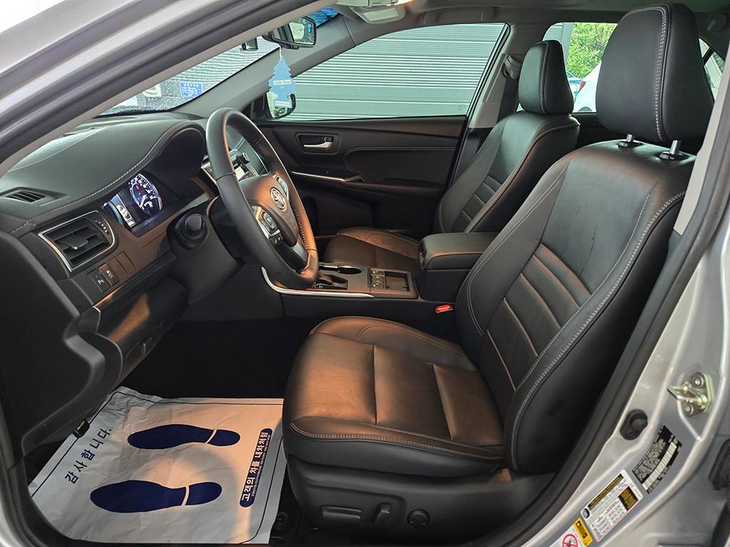 Toyota Camry - Vista 5