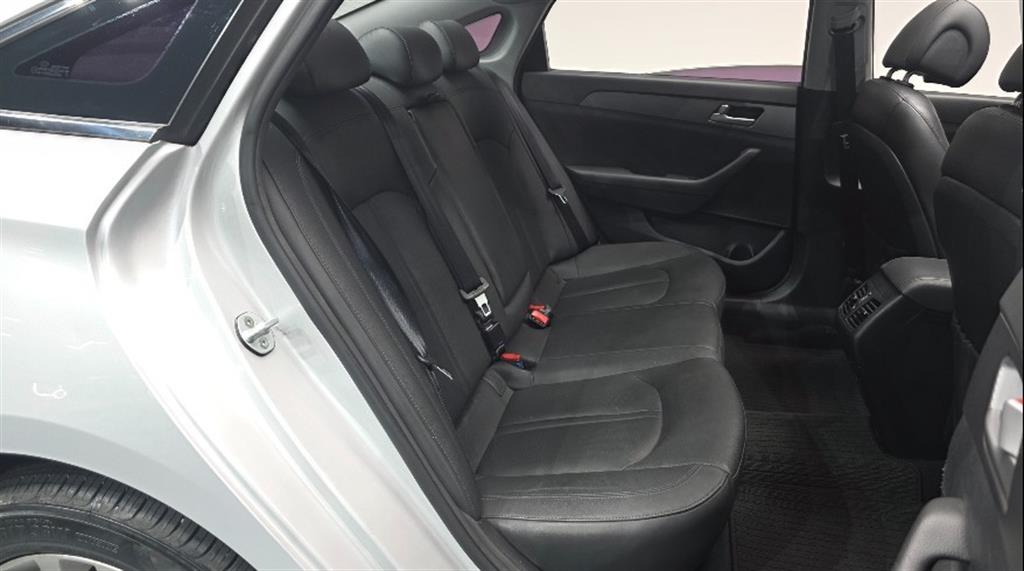 HYUNDAI Sonata - Vista 12