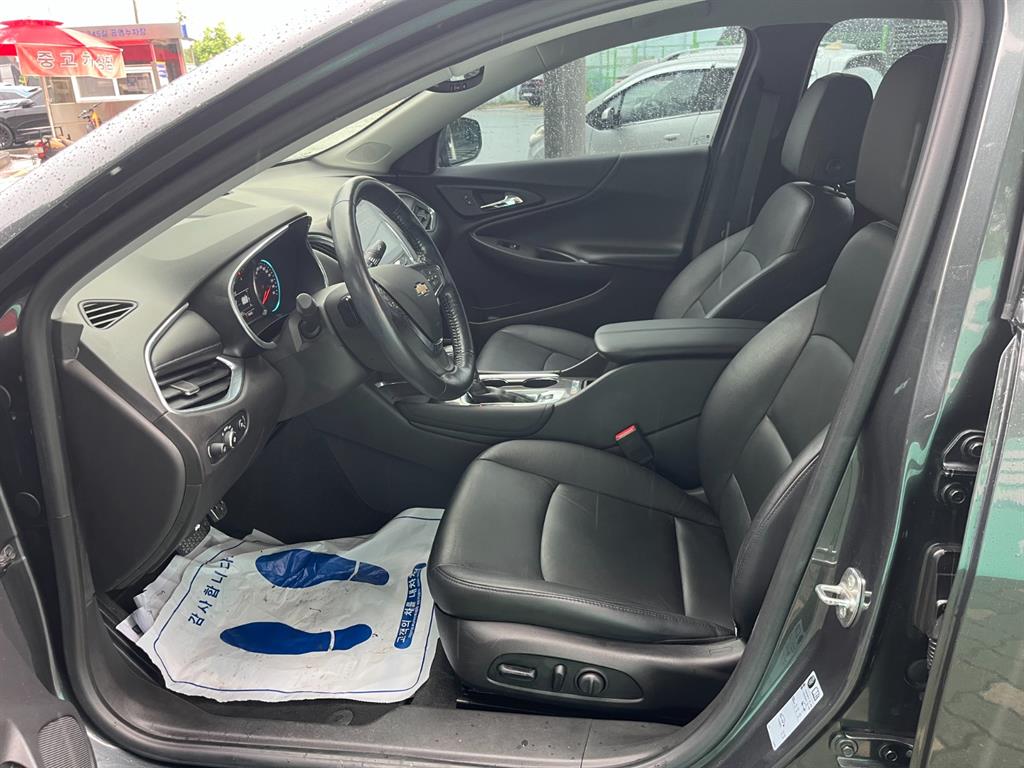 Chevrolet Malibu - Vista 6