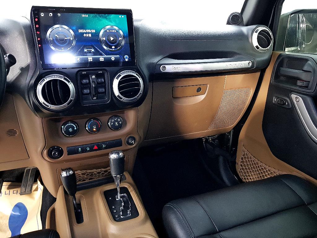 Jeep Wrangler - Vista 10