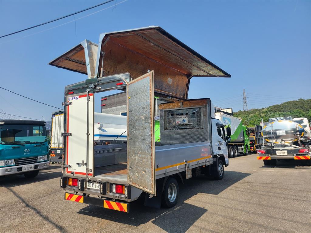 medium and large cargo truck - Vista 10