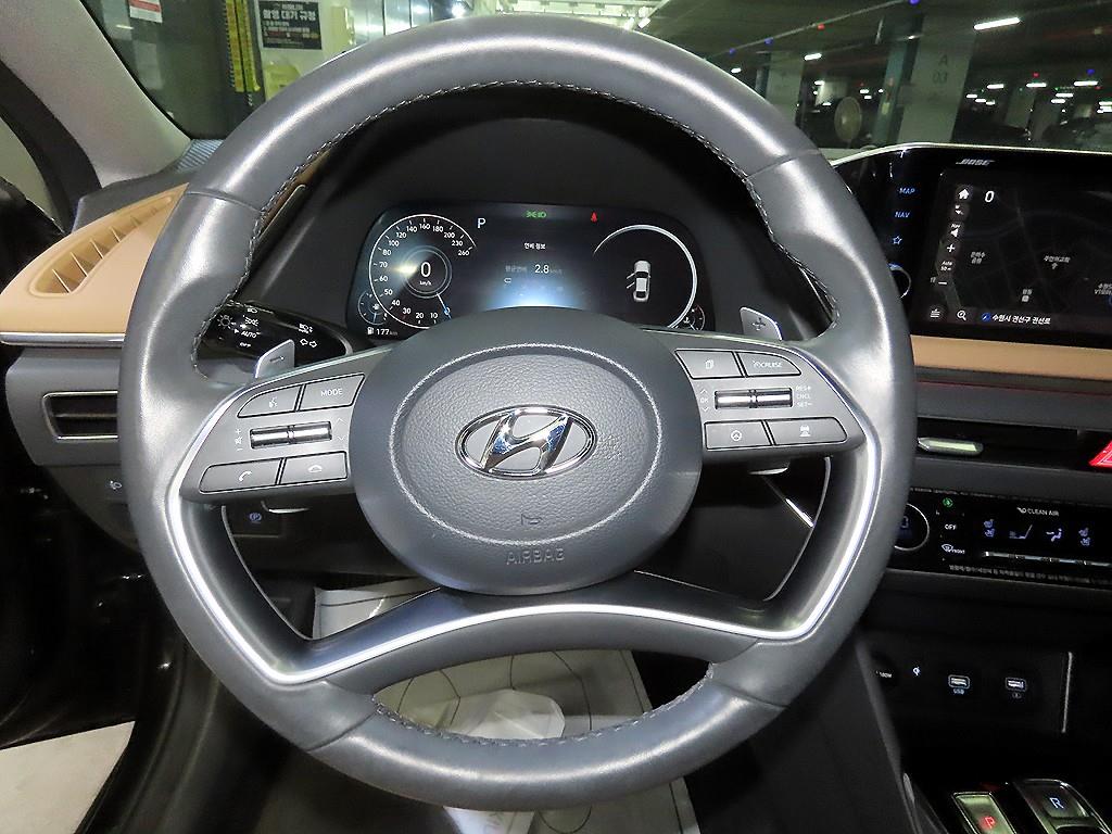 HYUNDAI Sonata - Vista 8