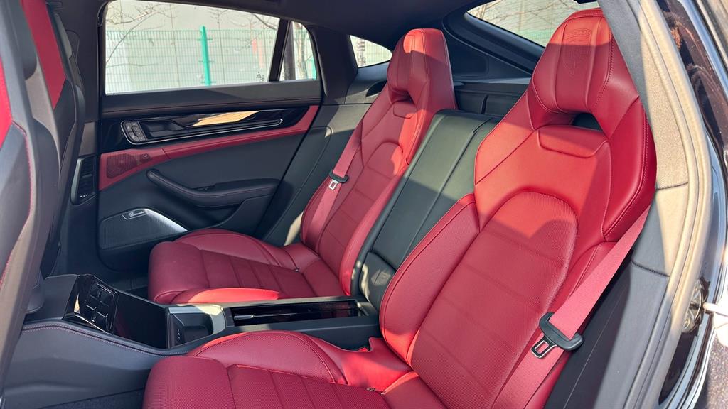 Porsche Panamera 2024 Negro - Importación desde Corea - HF Imports Iquique - Foto 18