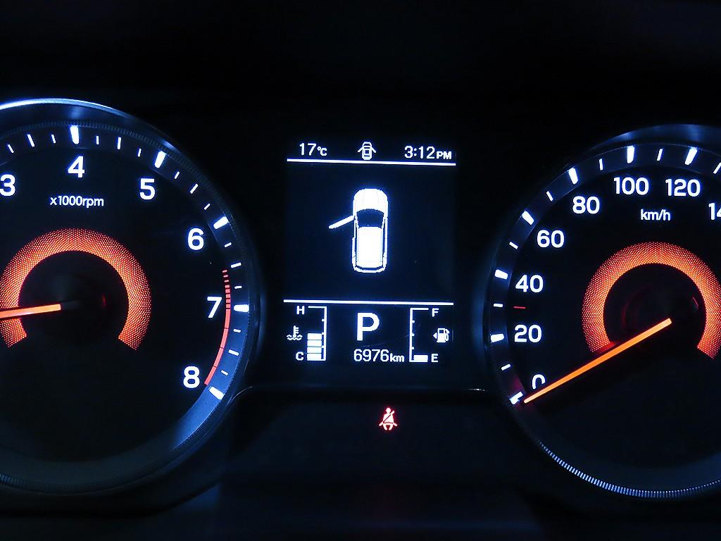 Ssangyong Tivoli - Vista 9