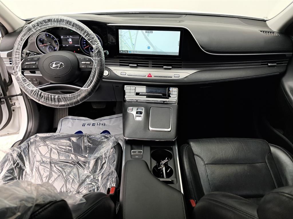 HYUNDAI Grandeur - Vista 6