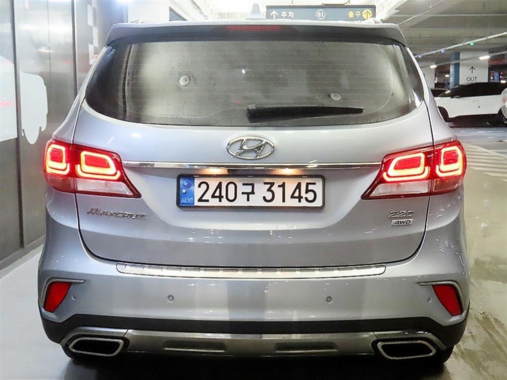 HYUNDAI Maxcruz - Vista 5