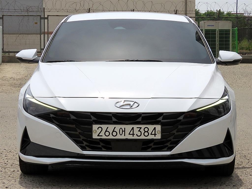 HYUNDAI Avante 2021 Blanco - Importación desde Corea - HF Imports Iquique - Foto 1
