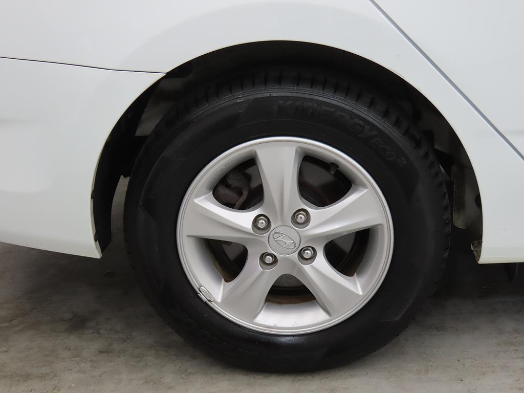 HYUNDAI Accent 2015 Blanco - Importación desde Corea - HF Imports Iquique - Foto 20