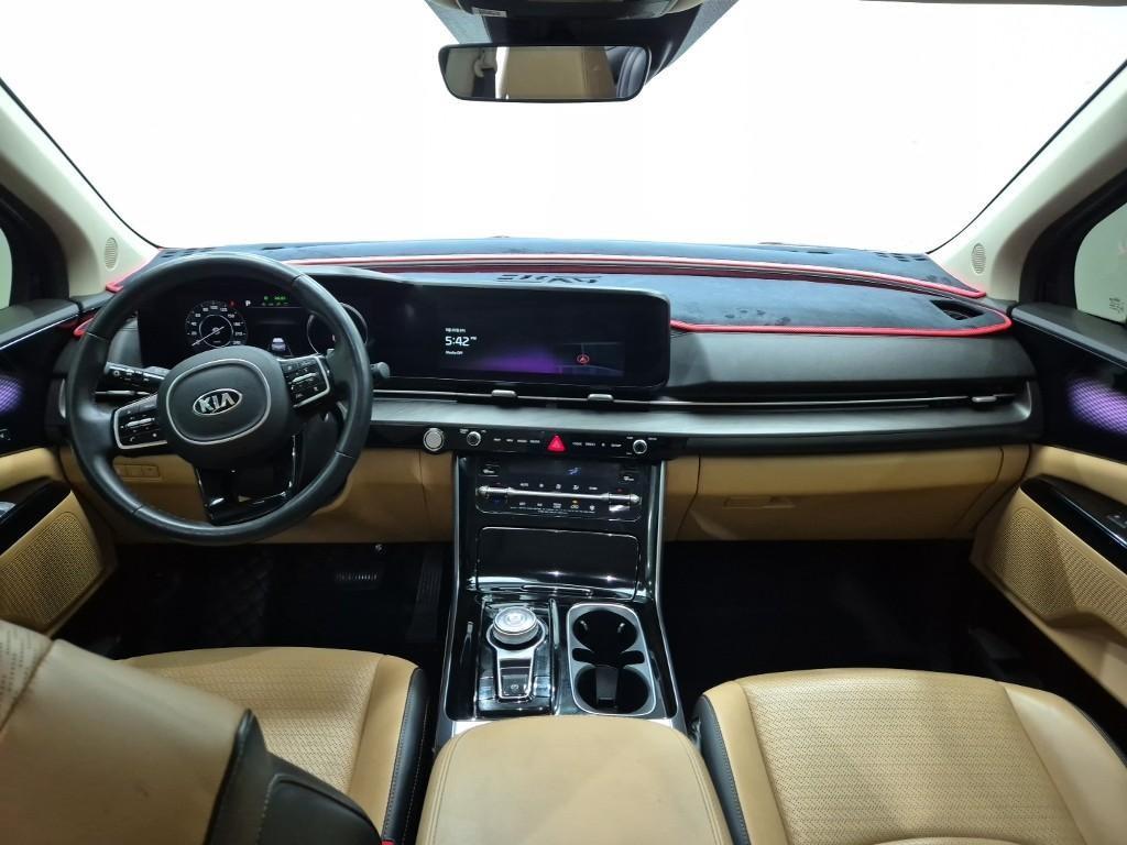 KIA Carnival - Vista 7