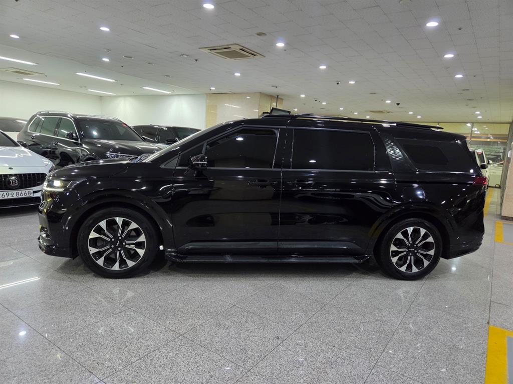 KIA Carnival - Vista 3