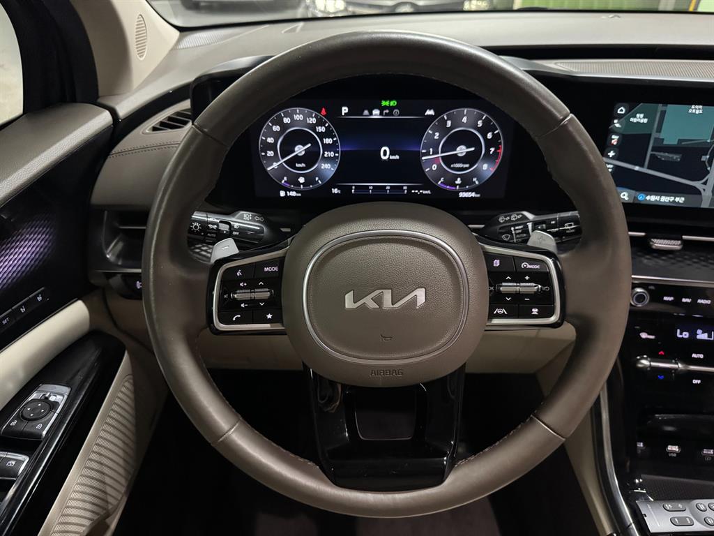 KIA Carnival - Vista 11
