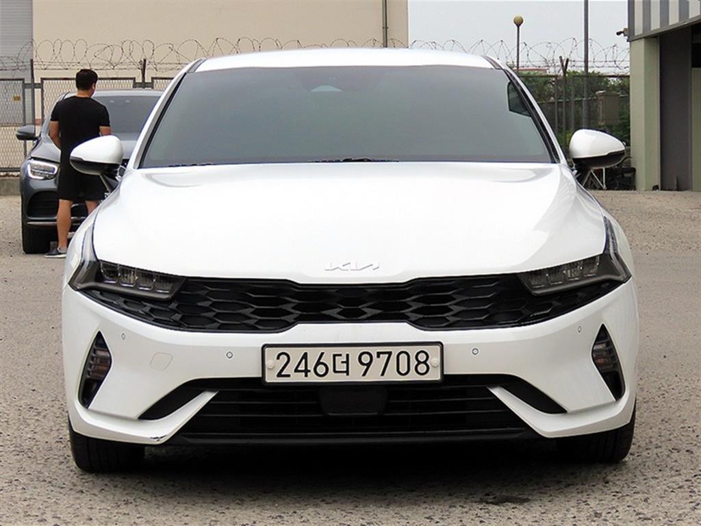 KIA K5 2023 Blanco - Importación desde Corea - HF Imports Iquique - Foto 1
