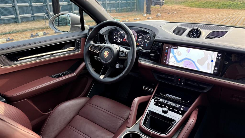 Porsche Cayenne 2024 Café - Importación desde Corea - HF Imports Iquique - Foto 17