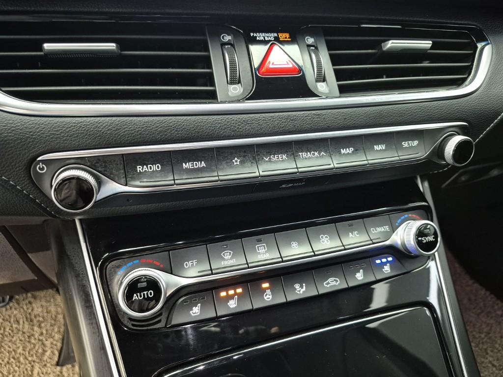 HYUNDAI Grandeur - Vista 10