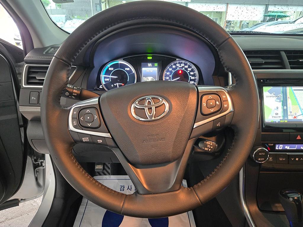 Toyota Camry - Vista 7