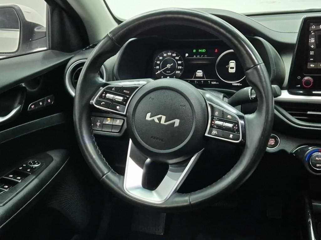 KIA K3 - Vista 9
