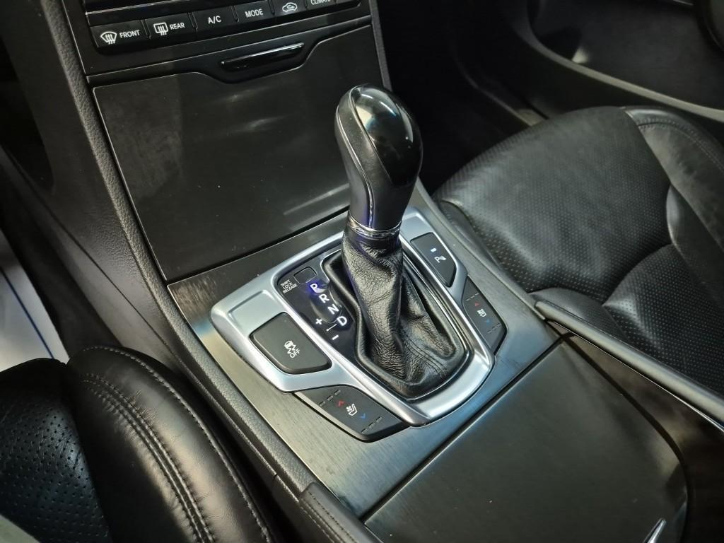 HYUNDAI Grandeur 2015 Negro - Importación desde Corea - HF Imports Iquique - Foto 19