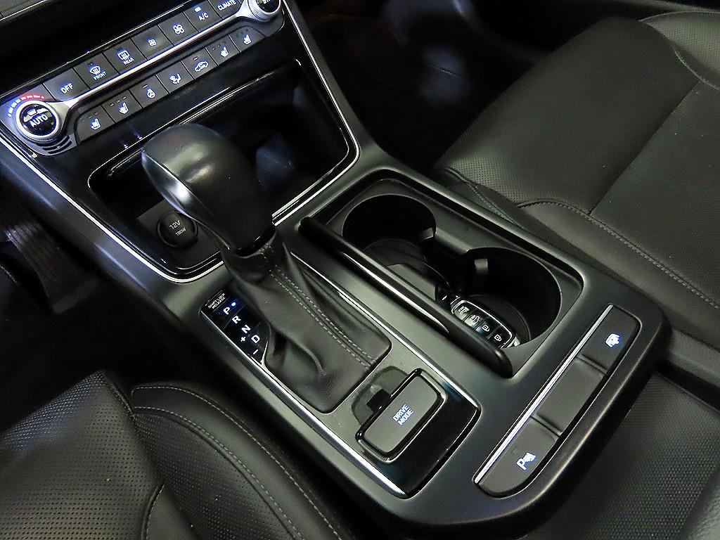 HYUNDAI Grandeur - Vista 12