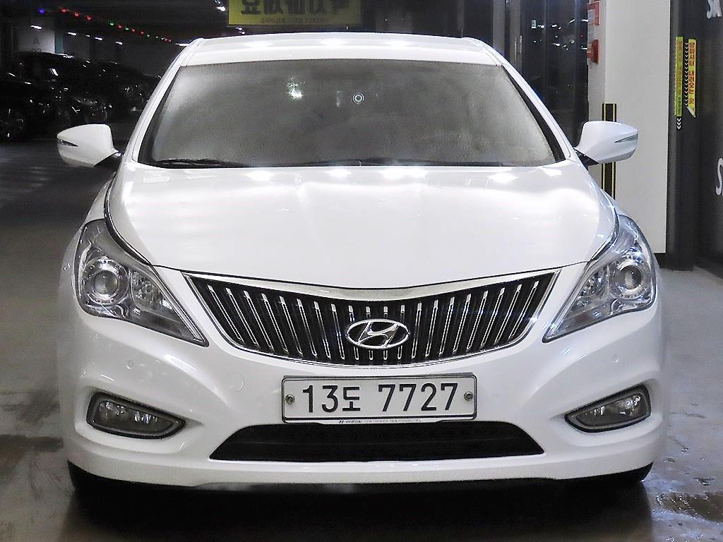 HYUNDAI Grandeur - Vista 2