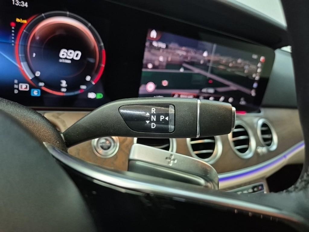 Mercedes Benz E class - Vista 8