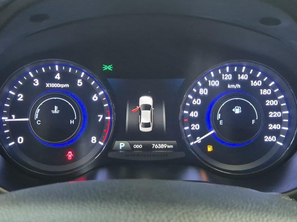 HYUNDAI Grandeur - Vista 6