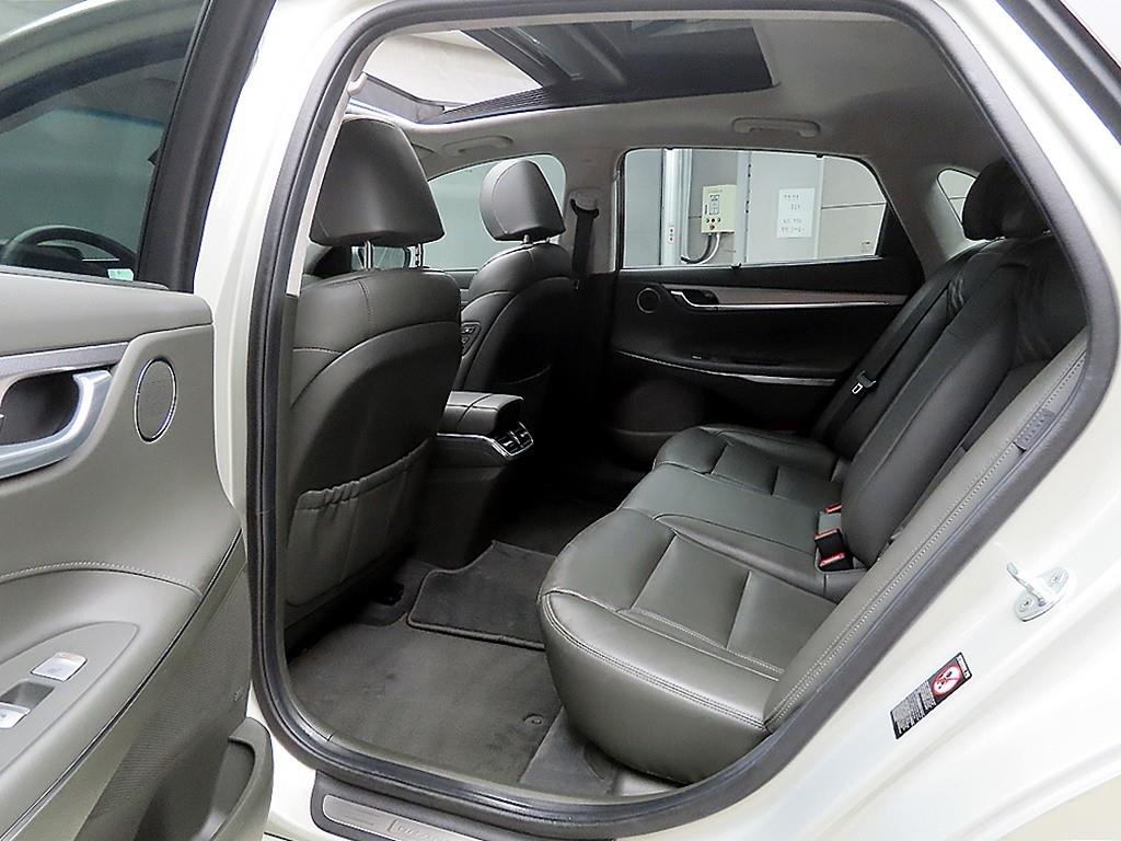 HYUNDAI Grandeur - Vista 6