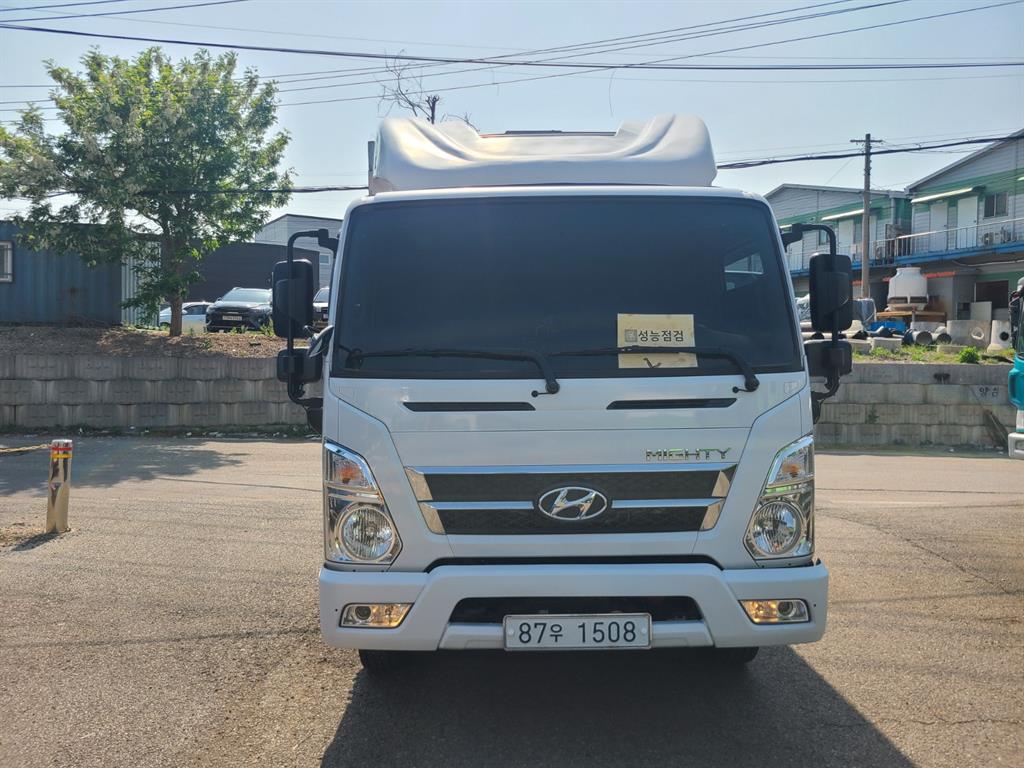 medium and large cargo truck - Vista 3