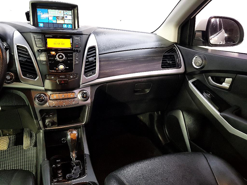 Ssangyong Korando - Vista 9