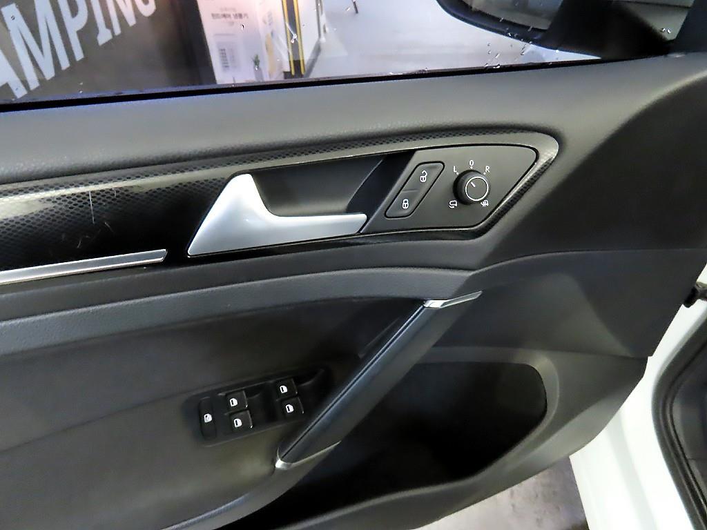 Volkswagen Golf 2015 Blanco - Importación desde Corea - HF Imports Iquique - Foto 16