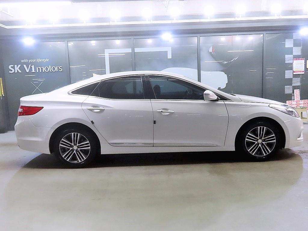 HYUNDAI Grandeur - Vista 3