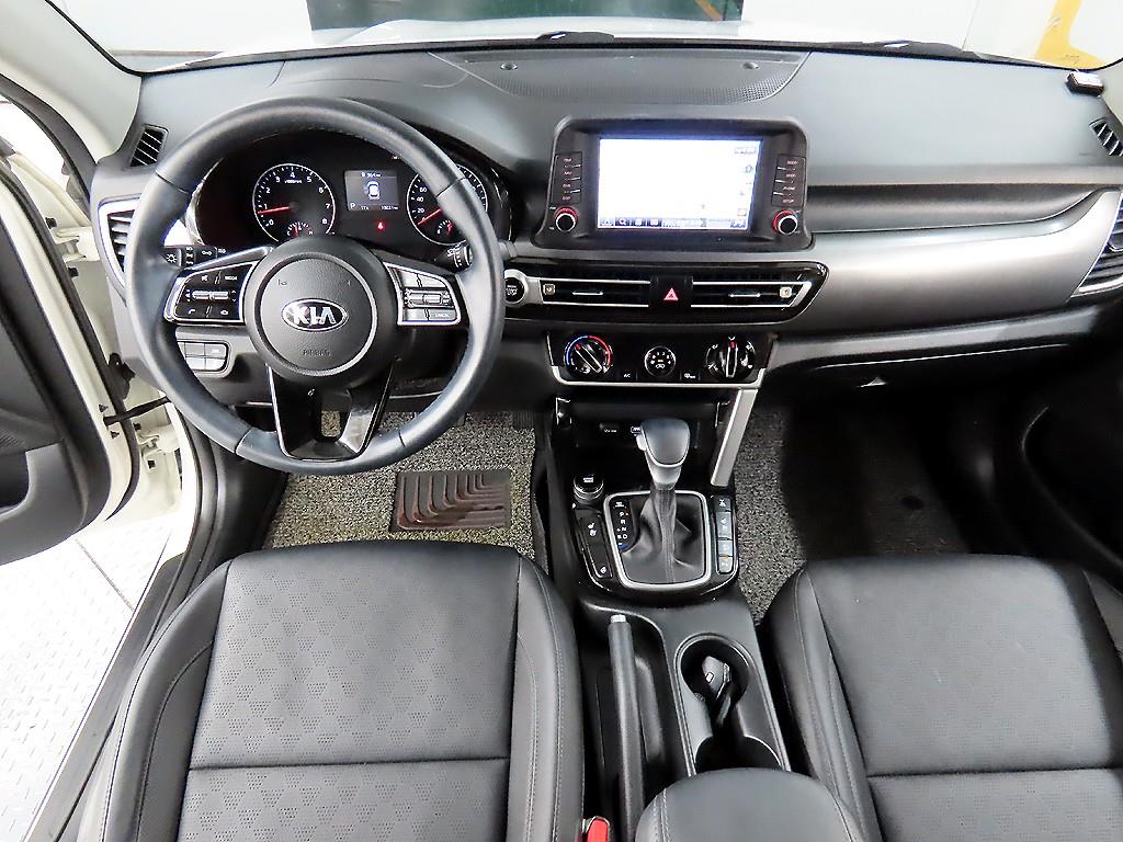 KIA Seltos - Vista 7